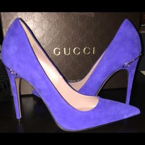 Gucci suede pumps